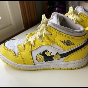 Kids Yellow, Embroidered, Nike Air Jordan’s